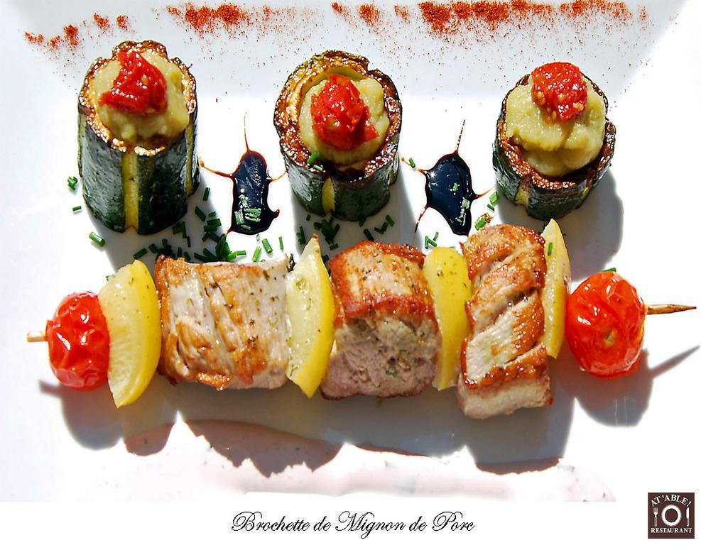 Logis Hotel Restaurant La Boule D'Or Chinon Dış mekan fotoğraf